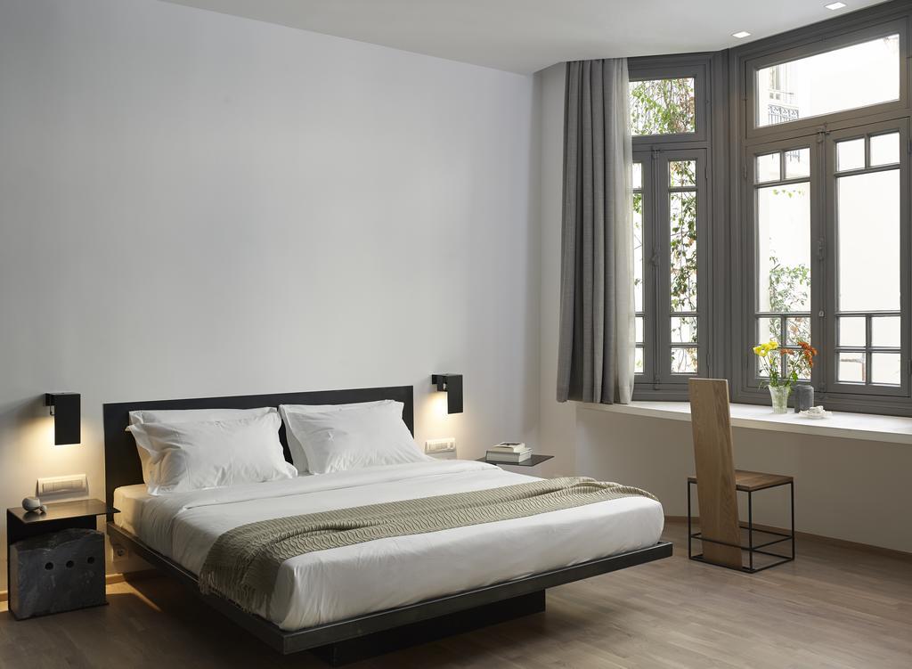 Apartahotel Innathens 4*